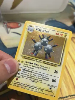 Magneton 9/102 Pokemon Base Set Unlimited Holo Rare Card WOTC LP - Image 4