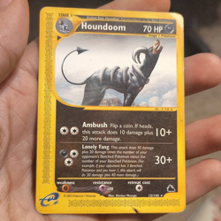 Pokemon TCG Skyridge Houndoom 12/144 Rare Regular 70 HP English 2003 - Image 1