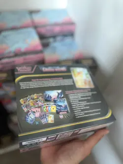 Pokemon TCG Chaos Rising Pokemon Center ETB BRAND NEW SEALED ✅ - Image 2