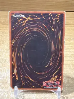 Yu-Gi-Oh! TCG Dark Magician SDY-006 Unlimited Ultra Rare Heavy Damage - Image 2