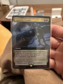 Assassin's Trophy (Extended Art) Universes Beyond: Assassin's Creed Foil - Image 1