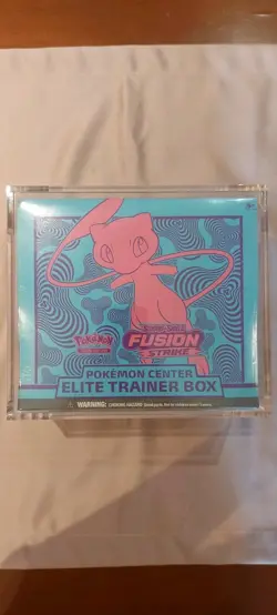 Fusion Strike Pokemon Center Exclusive Sword & Shield Elite Trainer Box ETB - Image 1