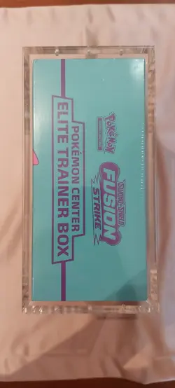 Fusion Strike Pokemon Center Exclusive Sword & Shield Elite Trainer Box ETB - Image 3
