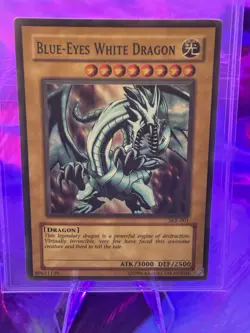 Blue-Eyes White Dragon SKE-001 Konami Yu-Gi-Oh! TCG English Card Stock - Image 1