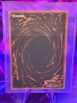 Blue-Eyes White Dragon SKE-001 Konami Yu-Gi-Oh! TCG English Card Stock - Image 2