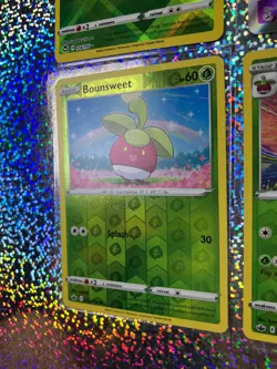 Pokemon TCG: Fusion Strike Full Art 246/264 Tsareena V; 016/195 Radiant Tsareena - Image 5