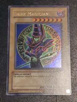 Yu-Gi-Oh ULTRA RARE CARD DARK MAGICIAN LOB-005 1996 VINTAGE PRINT NM/VLP - Image 1