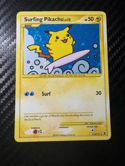 2009 POKEMON PLATINUM RISING RIVALS #114/111 SURFING PIKACHU HOLO SECRET RARE - Image 1