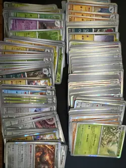 Random Pokemon Bulk Pack Of 250 Cards! Include Rare and Reverse Holos - Image 1