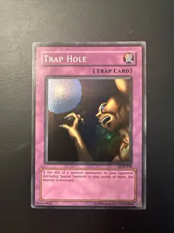 Trap Hole NM LOB-058 * Super Rare * 2002 * Yugioh Max Faded - Image 1