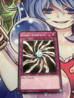 LIGHT-IMPRISONING MIRROR COMMON SPANISH AP07-EN025 SP025 NEAR MINT YUGIOH - Image 1
