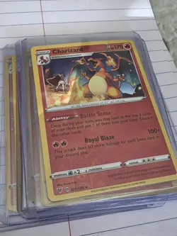 2020 Pokemon TCG Charizard Vivid Voltage Reverse Holo Card 025/185 NM/Mint - Image 1