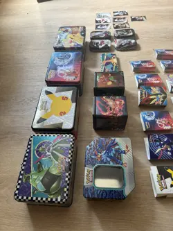 Pokemon 4x Lunchbox Tins + 7x Tins Pokemon Cards & Stickers & 14xPocket Binders - Image 5
