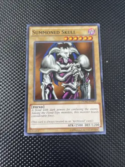 YuGiOh Summoned Skull DEM2 DEM2-EN002 Unlimited Common - Image 1