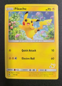 Pokemon TCG Sun & Moon Hidden Fates Pikachu 19/68 NM - Image 1