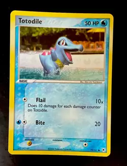 2004 Pokemon Card Totodile EX Hidden Legends Reverse Holo 79/101 - Image 1