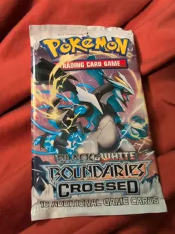 Sealed Pokemon Black & White Boundaries Crossed Booster Pack - Kyurem Artwork - Image 1