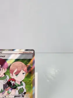 Gym Trainer 068/072 Full Art Ultra Rare Shining Fates Pokemon - Image 3