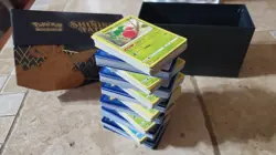NM Pokemon Bulk Card Lot of 480 Cards with Box TCG Sword & Shield - Image 1