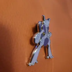 POKEMON OFFICIAL COLLECTIBLE PIN MEWTWO - Image 3