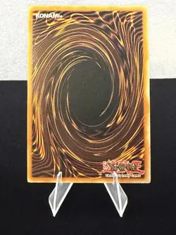 Blue-Eyes White Dragon MAGO-EN001 Maximum Gold 1st Edition - Image 4