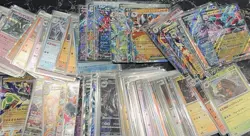 Pokemon Mixed Holographic Bulk Lot 583 Pieces + 197 FREE PERFECT ORDER HOLOS - Image 1