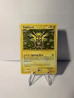 2009 POKEMON SUPREME VICTORS SECRET RARE HOLO ZAPDOS #150/147 Foot Swirl! - Image 1