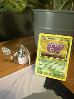 Pokemon TCG Weezing Fossil, Unlimited Uncommon Card 45/62 NM/LP - Image 1