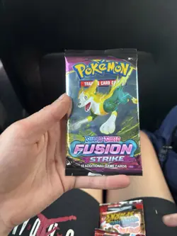 The Pokemon Company Pokemon TCG Fusion Strike Booster Packs Lot 7 (10 Cards) EN - Image 2