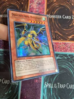 Yu-Gi-Oh! Dragunity Arma Mystletainn SDDL-EN002 Super Rare 1st Edition NM a1/ - Image 2