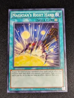 Yugioh - Magician's Right Hand MACR-EN049 1st Edition Common LP - Image 1