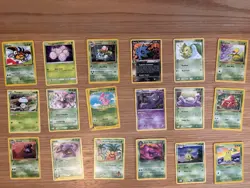 Nintendo Pokemon TCG 18 Card Lot Team - Image 1