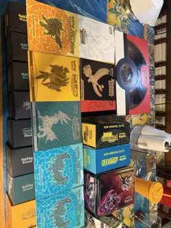 MASSIVE Pokemon card/ accessories collection sun&moon and some x&y Eveloutions - Image 5
