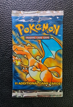 HEAVY SHORT CRIMP!!! 21.14g CHARIZARD 1999 WOTC Pokemon Base Set Booster Pack - Image 1