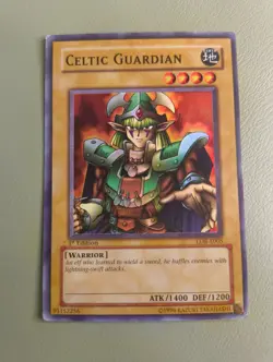 Vintage Yugioh - Celtic Guardian LOB-E005 Super Rare - MP - 1st Edition - Image 1