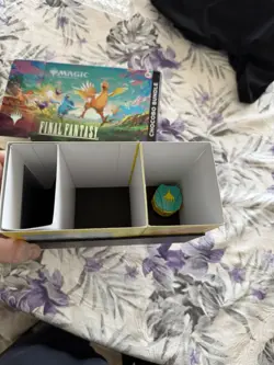 MTG Final Fantasy – Chocobo Bundle EMPTY BOX + Click Wheel Dice + Counters - Image 2