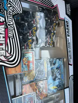 NEW SEALED POKEMON UNOVA HEAVY HITTERS PREMIUM COSTCO COLLECTION SEALED - Image 1