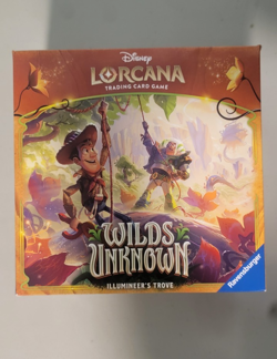 (Read Des) Open Boxed DISNEY LORCANA TCG: WILDS UNKNOWN ILLUMINEER'S TROVE BOX - Image 2