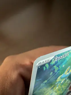 Pokemon Froakie 088/086 Crown Zenith Holo Full Art Basic Water HP 70 EN - Image 3