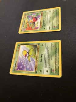1999 Pokemon Bellsprout 49/64 + Weepinbell 48/64 1st Edition Jungle WOTC Lot - Image 3