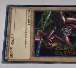 Dark Magician YGLD-ENB02 Ultra Rare Holo 1st Edition Yugioh NM - Image 2