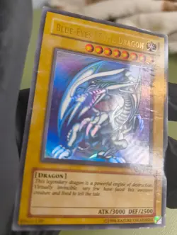 YuGiOh Blue-Eyes White Dragon SDK-E001 Ultra Rare Unlimited MP-HP Check Photos - Image 3