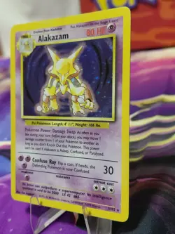 Pokemon TCG Alakazam TCG Holo Rare Card 1/102 Base Set WOTC 1999 MODERATE PLAY - Image 2