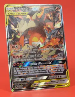 Pokemon TCG English Card Sun & Moon Promo Reshiram & Charizard GX SM201 Standard - Image 3