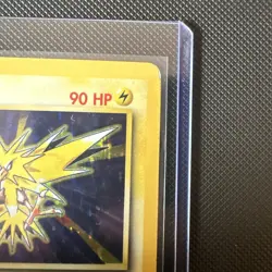 Pokemon TCG Zapdos Base Set Holo Unlimited Rare Card 16/102 - Image 3