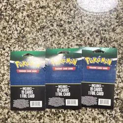 Pokemon Walmart Exclusive Pokemon TCG Umbreon VMAX 3 Packs 20 Cards Foil Eng - Image 5