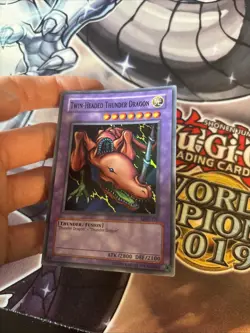 Yu-Gi-Oh! Twin-Headed Thunder Dragon Unlimited MRD-120 Super VLP (WNU) - Image 2