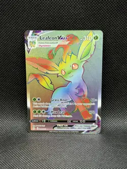 Leafeon VMAX 204/203 SWSH07: Evolving Skies Secret Rare Pokemon Card - Image 1
