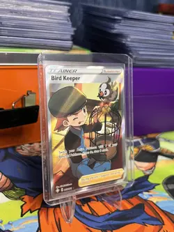 Pokemon TCG Bird Keeper Shining Fates 066/072 Holo Ultra Rare - Image 4