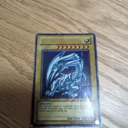 Blue-Eyes White Dragon SDK-001 1st ED Ultra Rare YuGiOh Asian English Holo - Image 1